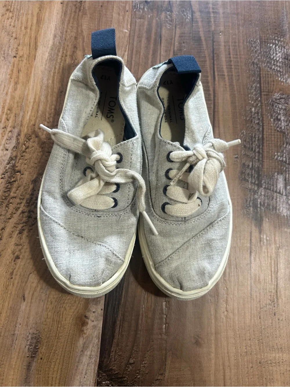10 Pairs of shoes 9c-12c